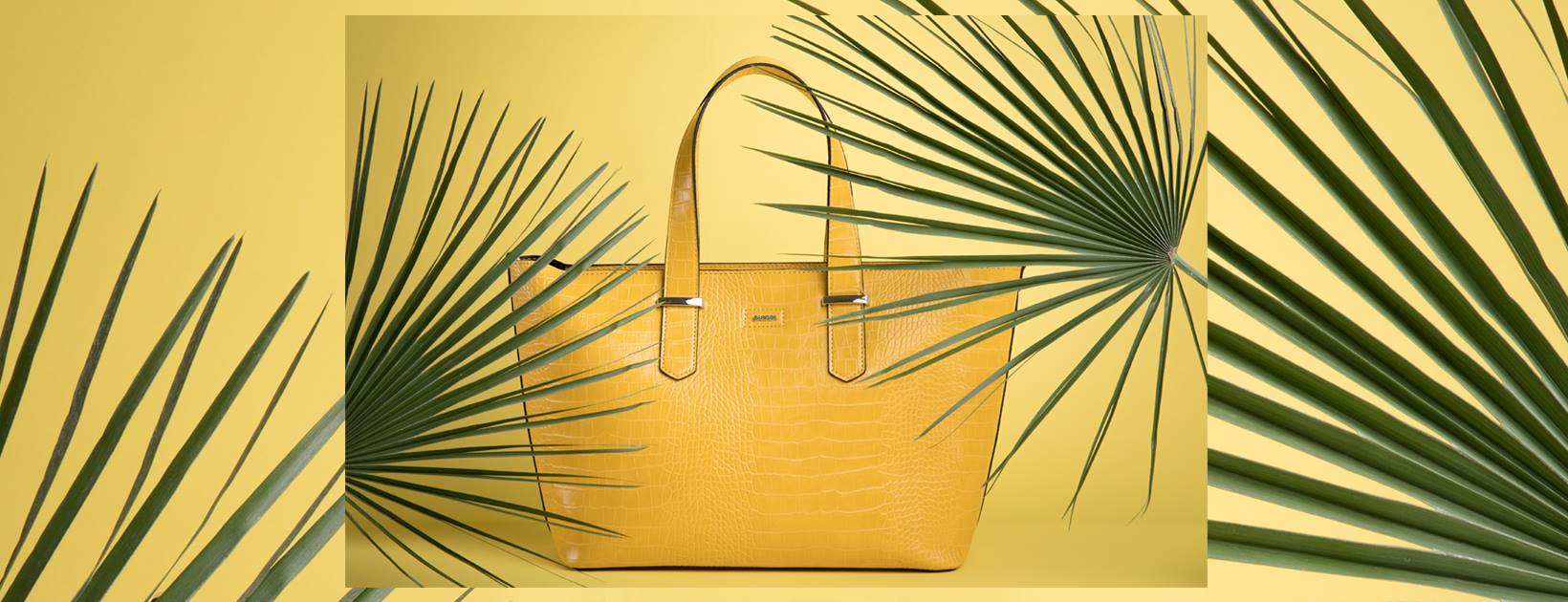 Carpisa 2025 yellow bag